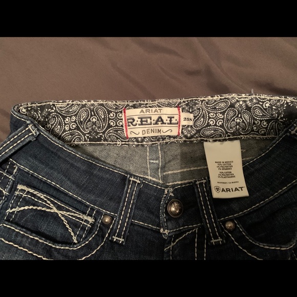 Ariat R.E.A.L jeans - Picture 3 of 3